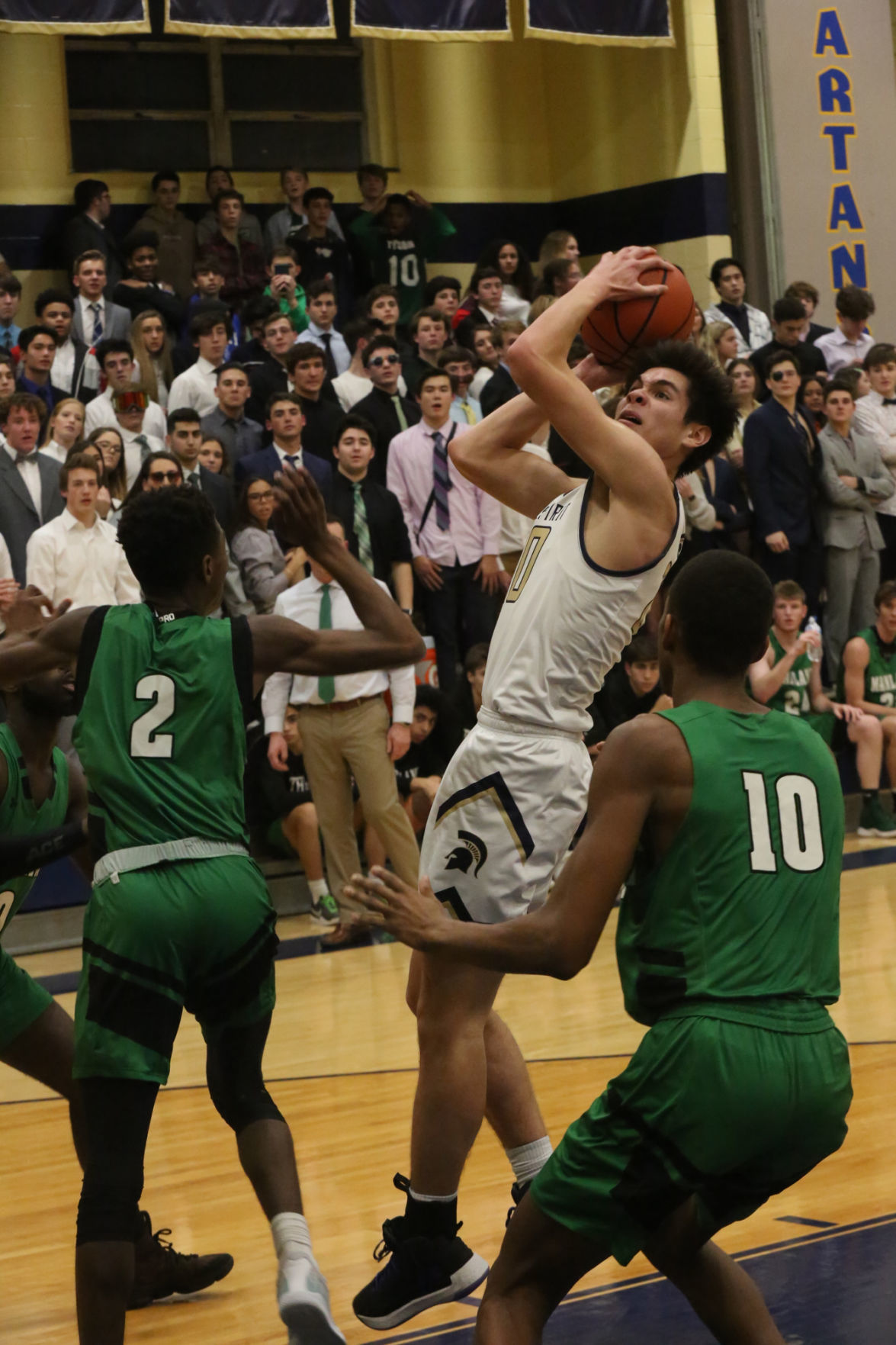 Holy Spirit Mainalnd boys basketball